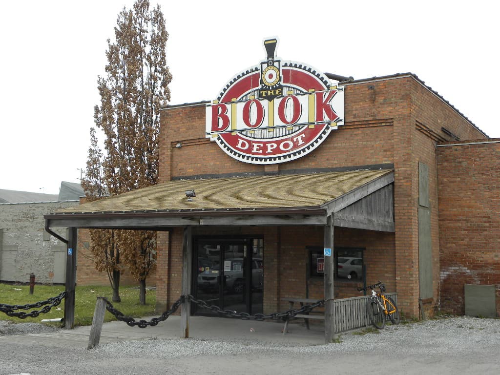 First Book Depot storefront at Welland Ave.